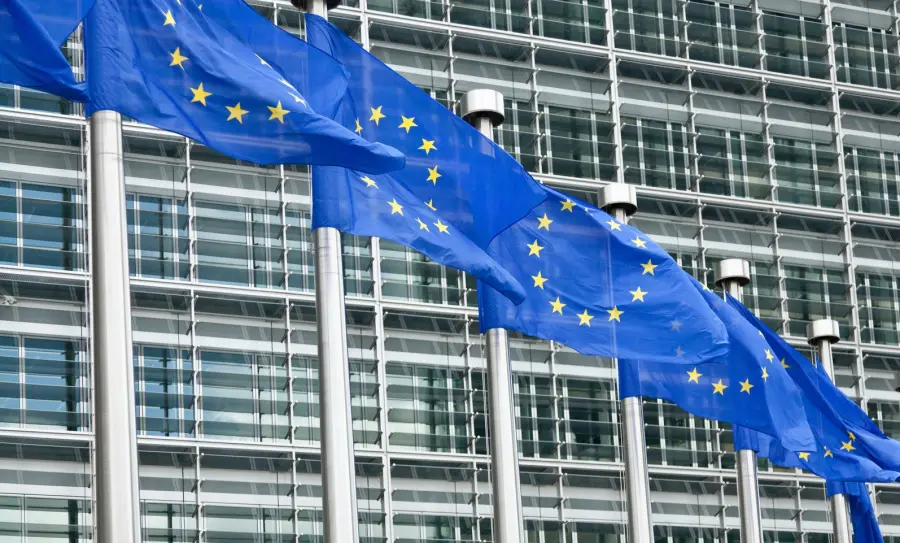 L'UE lancia un team di specialisti per indagare sulla disinformazione cinese