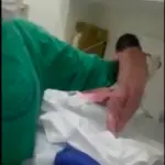 Neonata prova a camminare