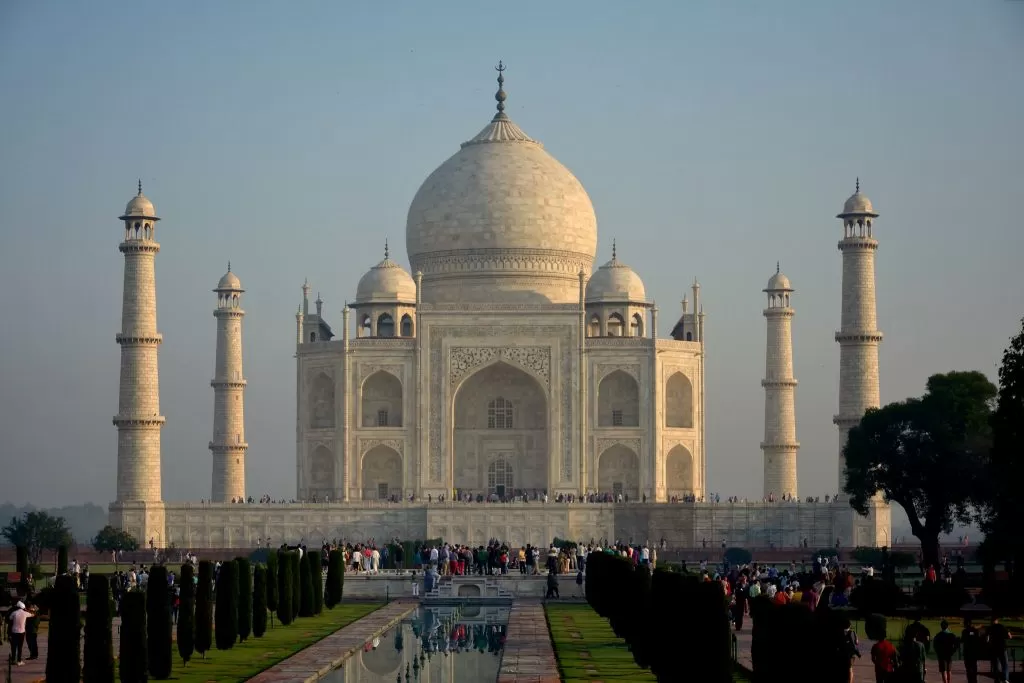 Taj Mahal di Giorno