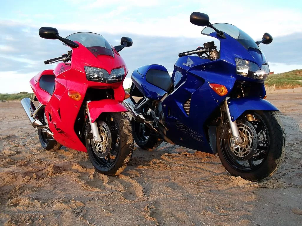 Honda e Yamaha